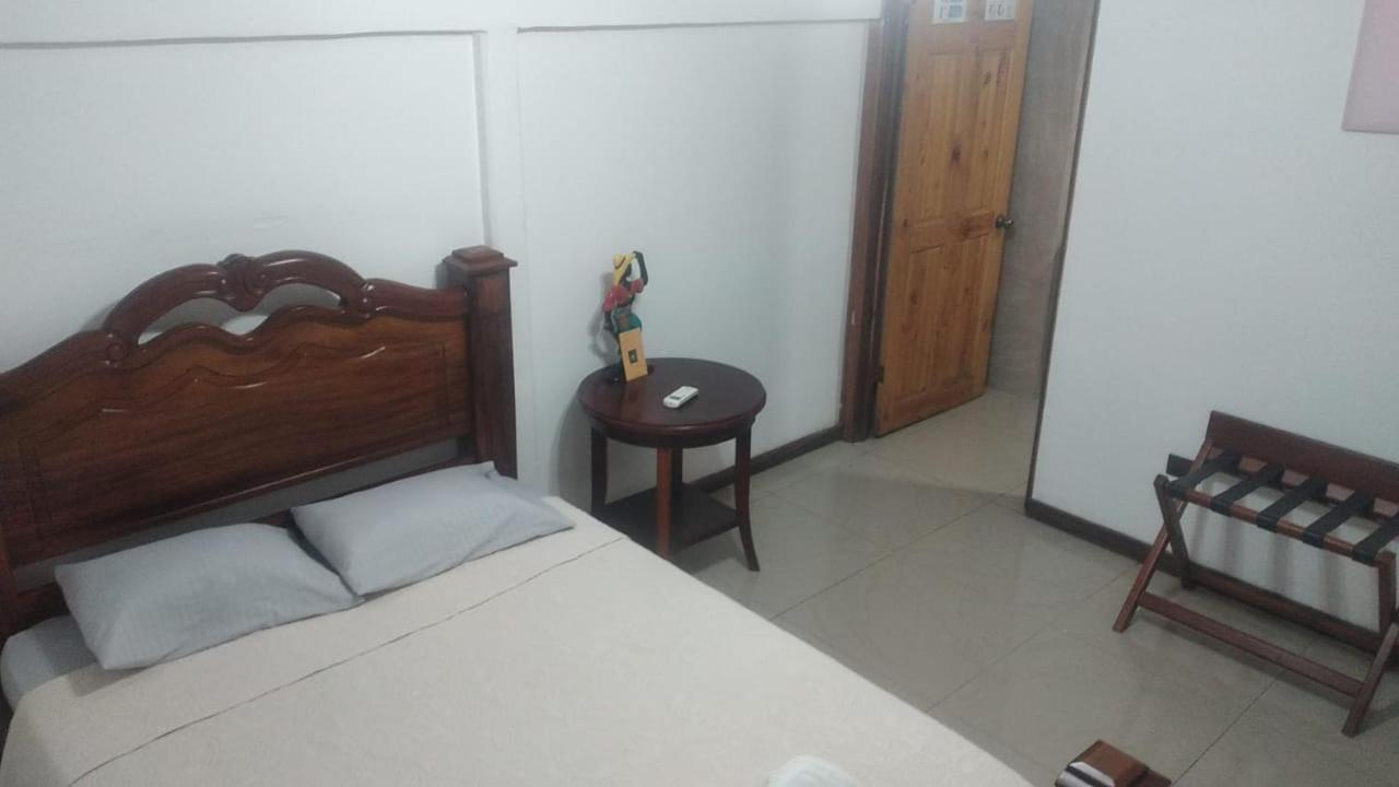 Hotel Liah'S Tortuguero Εξωτερικό φωτογραφία