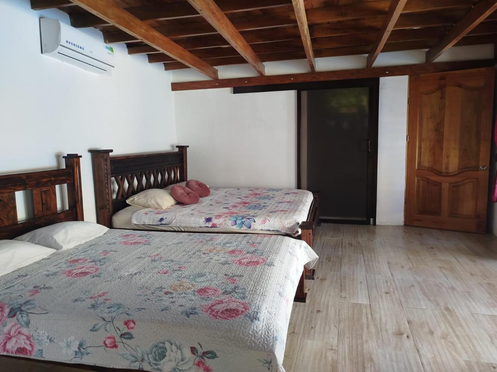 Hotel Liah'S Tortuguero Εξωτερικό φωτογραφία